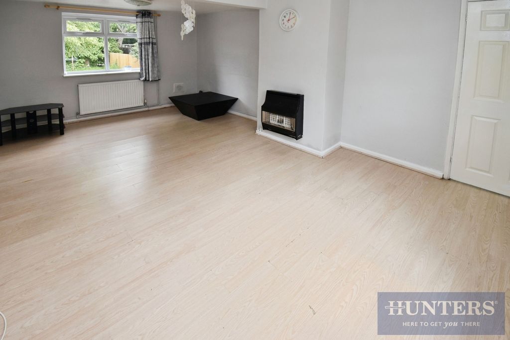 Property photo 2 of 12 Pbox-Img.Jpg