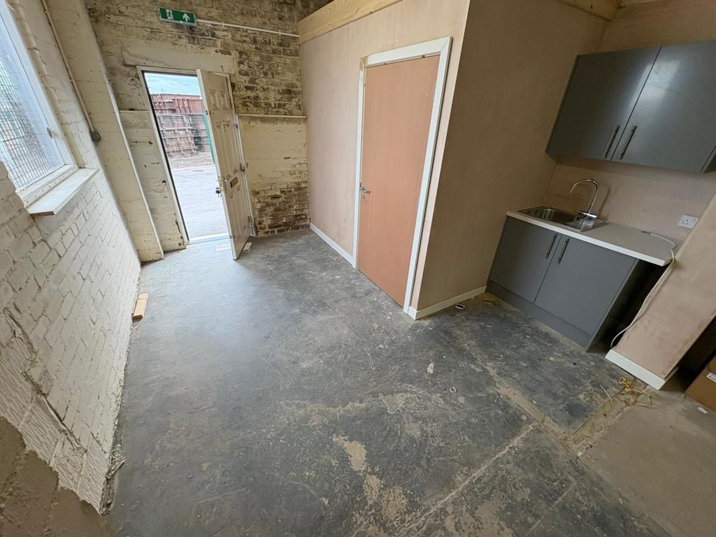 Property photo 2 of 5 Photo 6