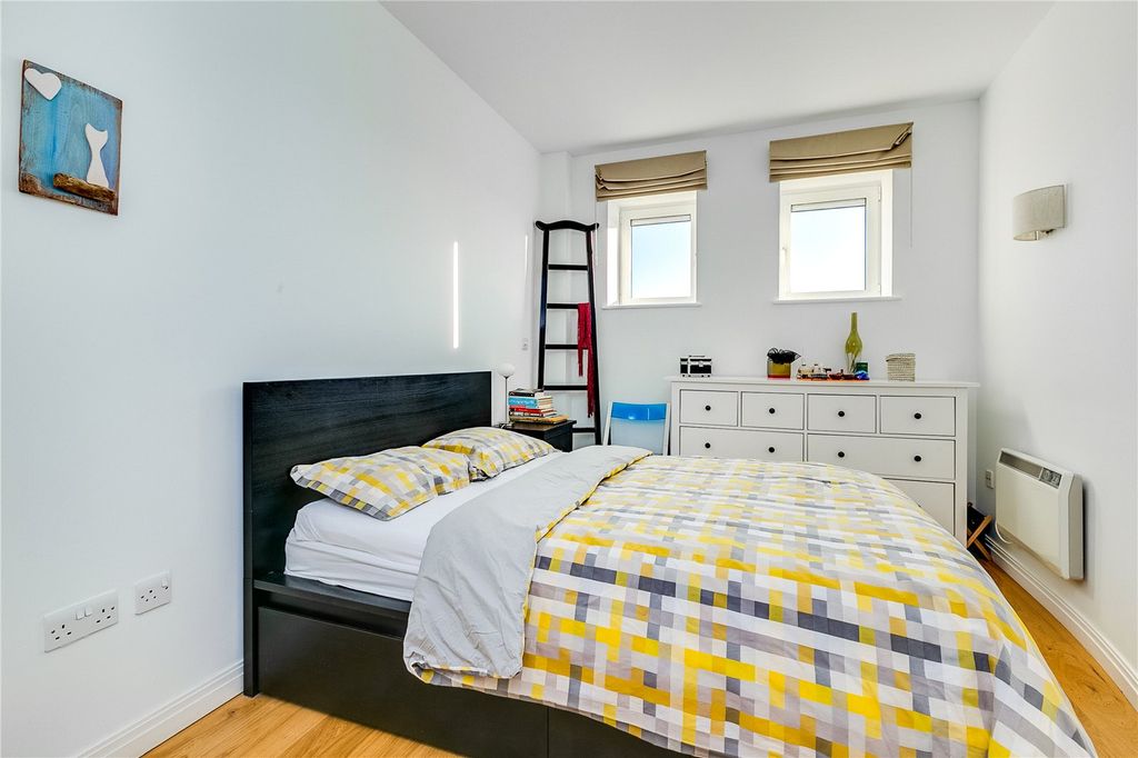 Property photo 3 of 7