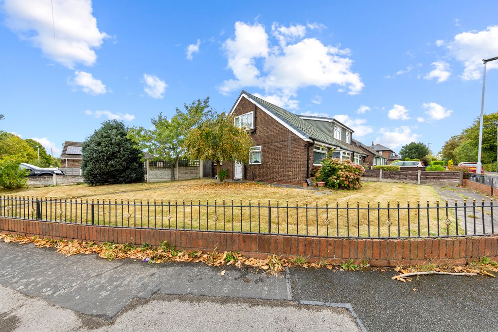 Property photo 1 of 26