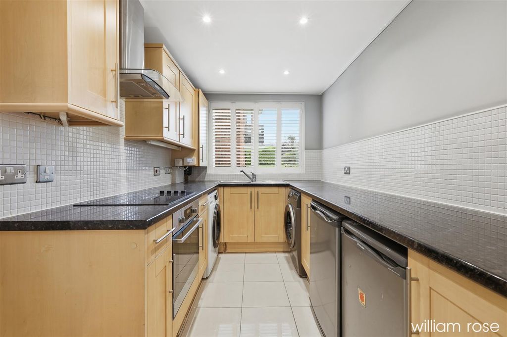 Property photo 2 of 14 14_Img_2556.Jpg