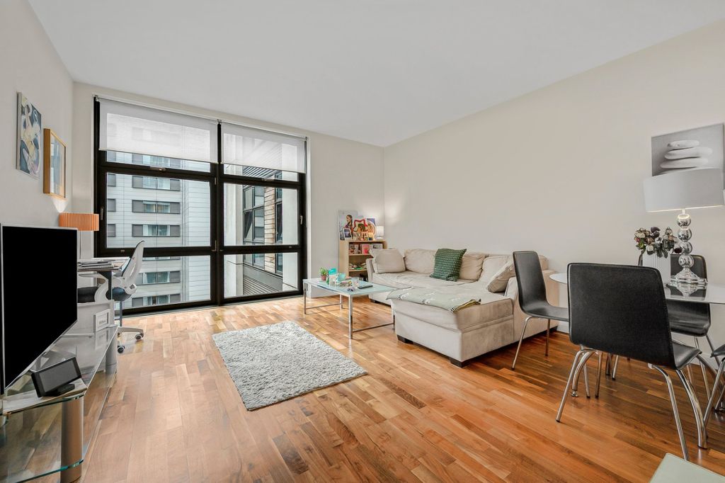 Property photo 2 of 9 Picture No. 09