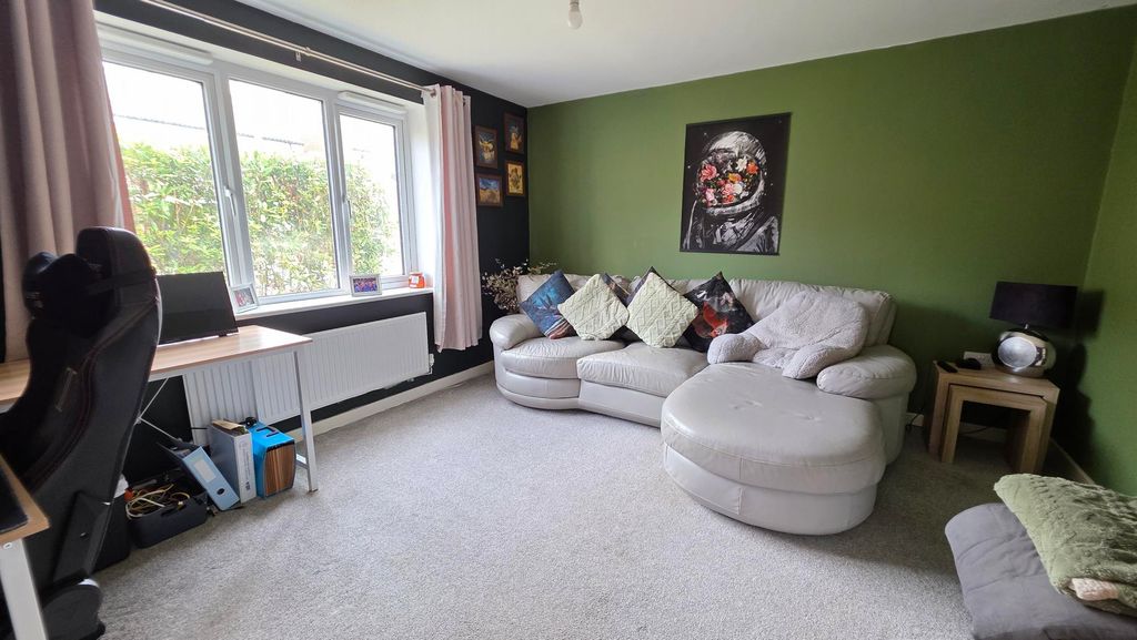 Property photo 3 of 14