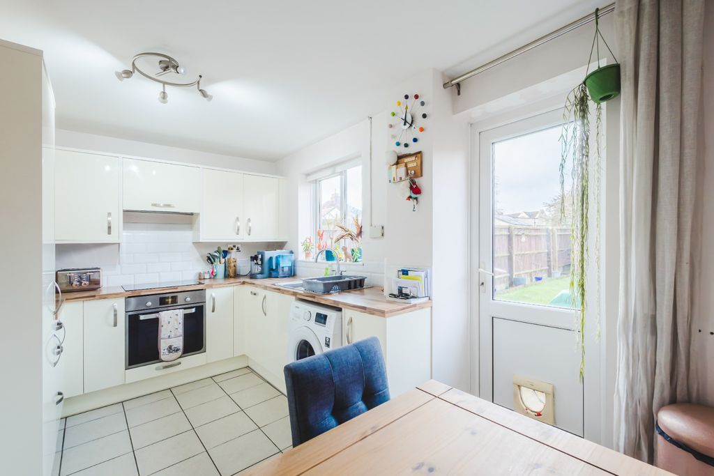 Property photo 3 of 14 4848023