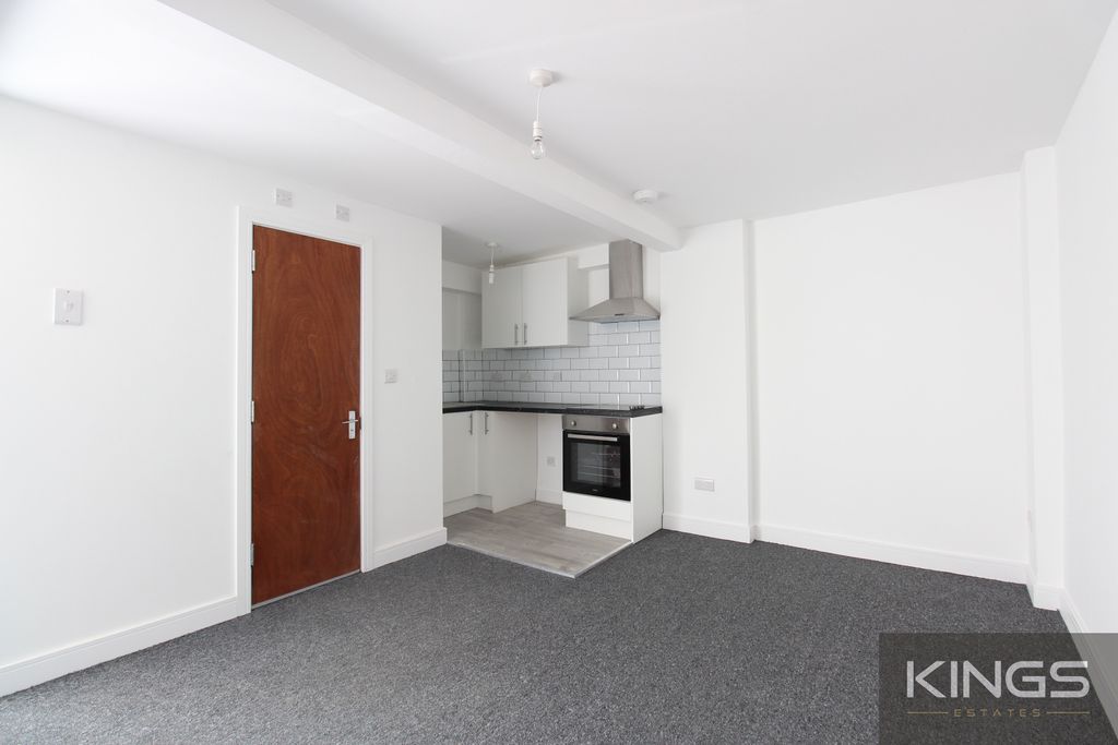 Property photo 1 of 2