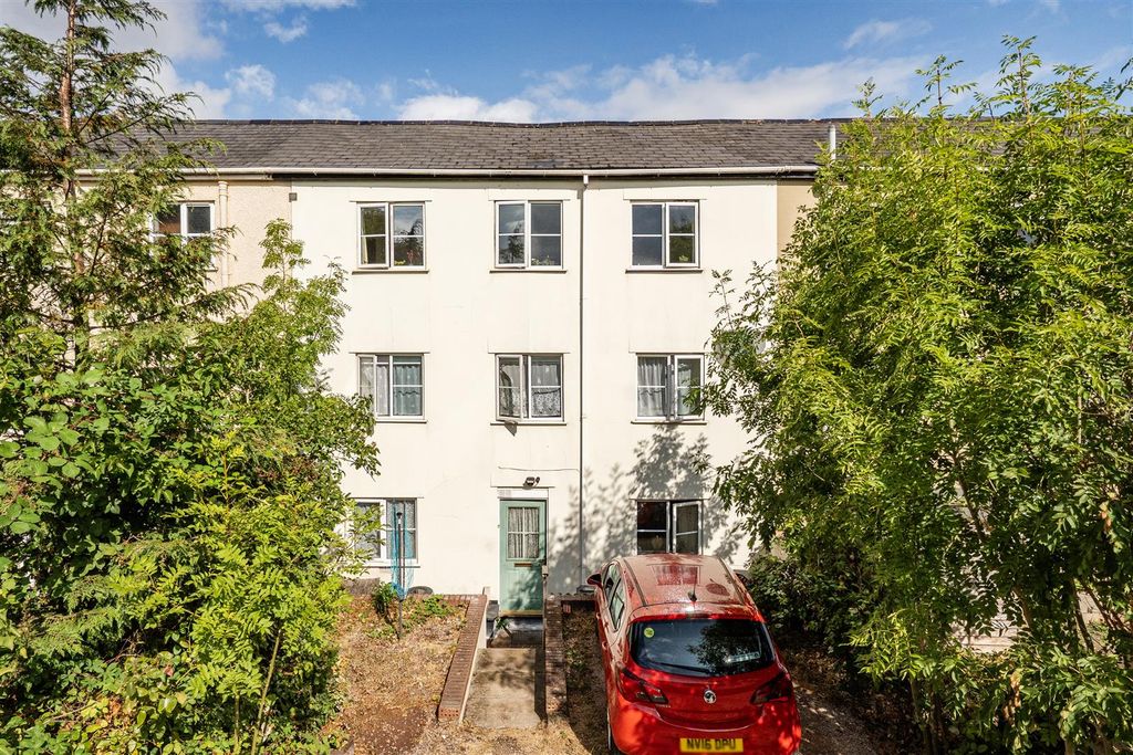 Property photo 1 of 13 1