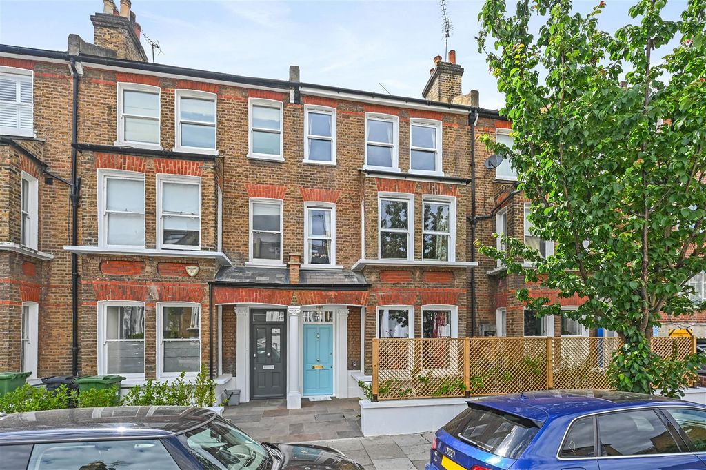 Property photo 1 of 14 Sulgrave Road