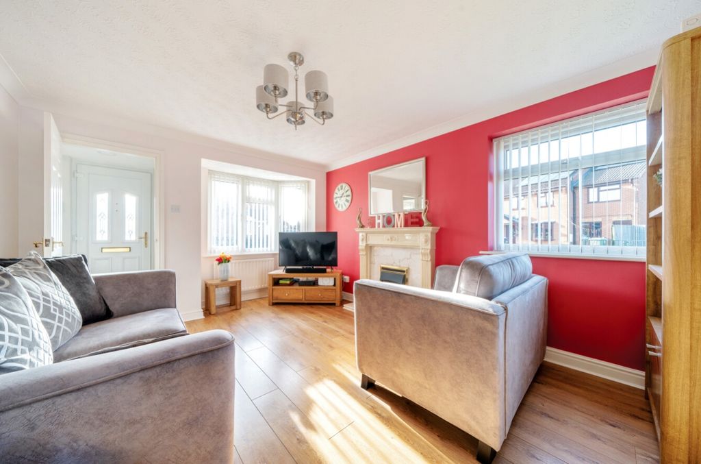 Property photo 3 of 19 1239083 (2)