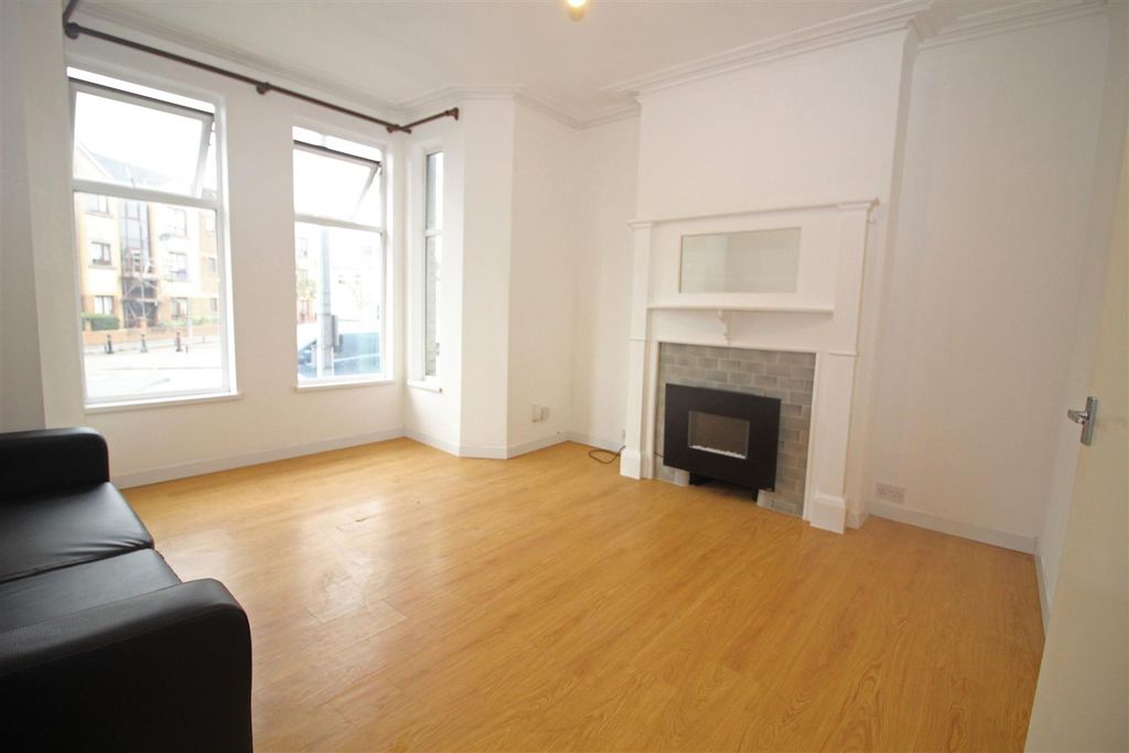 Property photo 2 of 4 Img_1736.Jpg