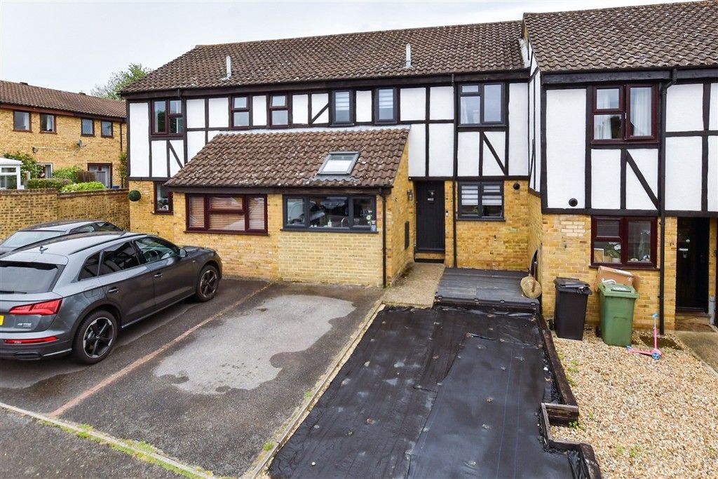 Property photo 1 of 8 External (Web) 1