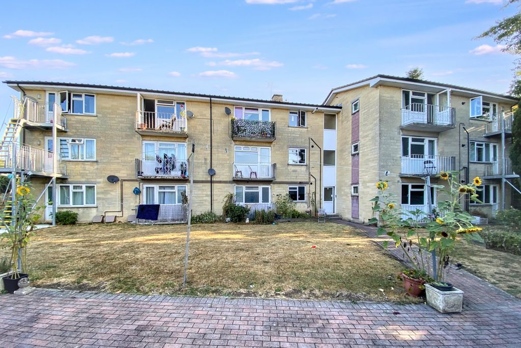 Property photo 1 of 14 Flat 1 Goldney House, Corsham, Wiltshire Sn13 0Au
