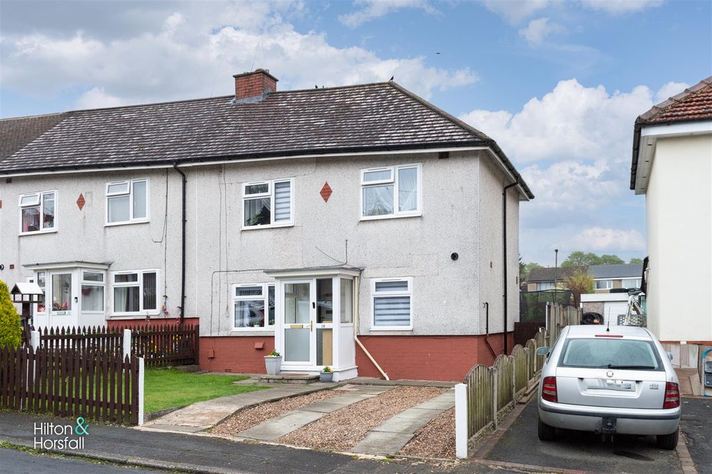 Property photo 1 of 15 Slater Avenue