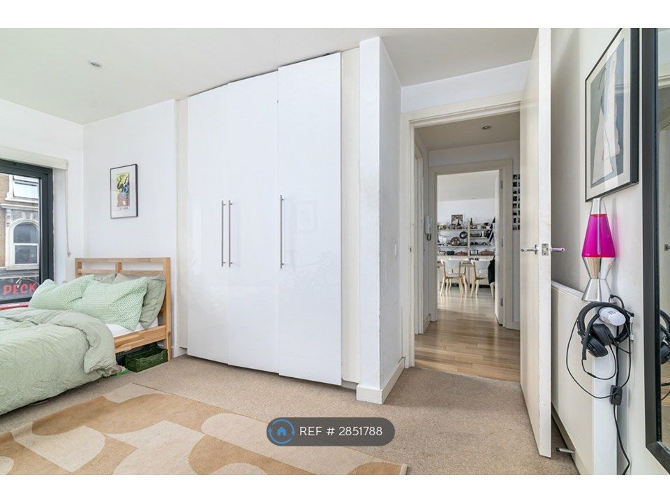 Property photo 3 of 24