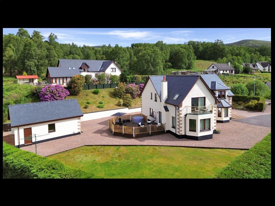 Property photo 3 of 75