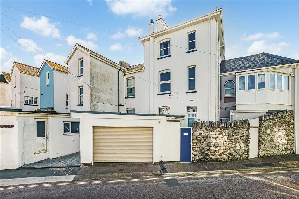Additional image 15 of 5 bed property for saleYork House, 1A Esplanade, Exmouth EX8