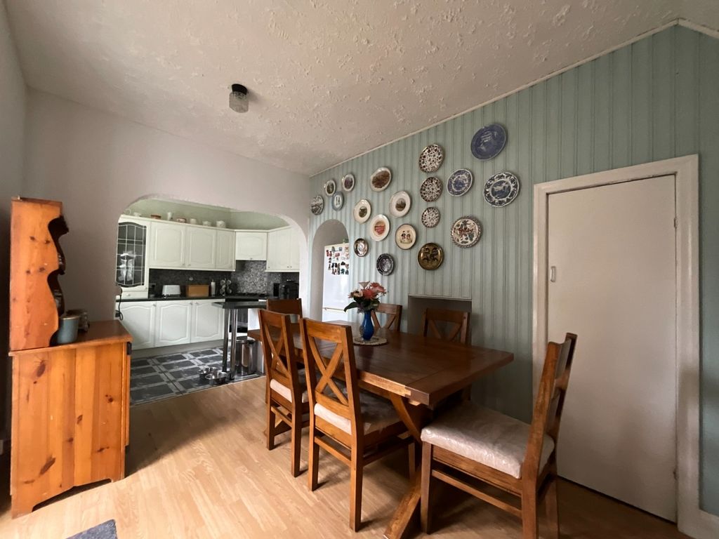 Property photo 3 of 20 3905956
