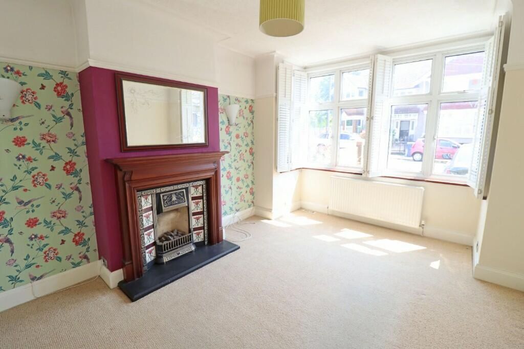 Property photo 2 of 18 Living Room