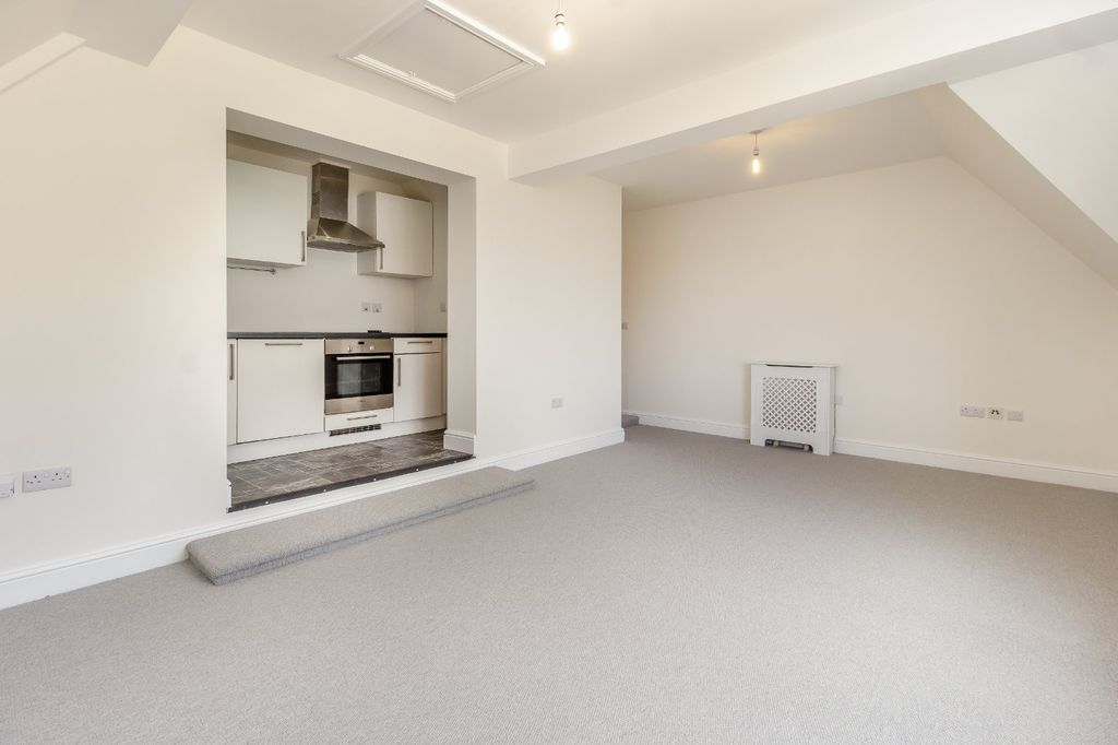 Property photo 3 of 6 Picture No. 06