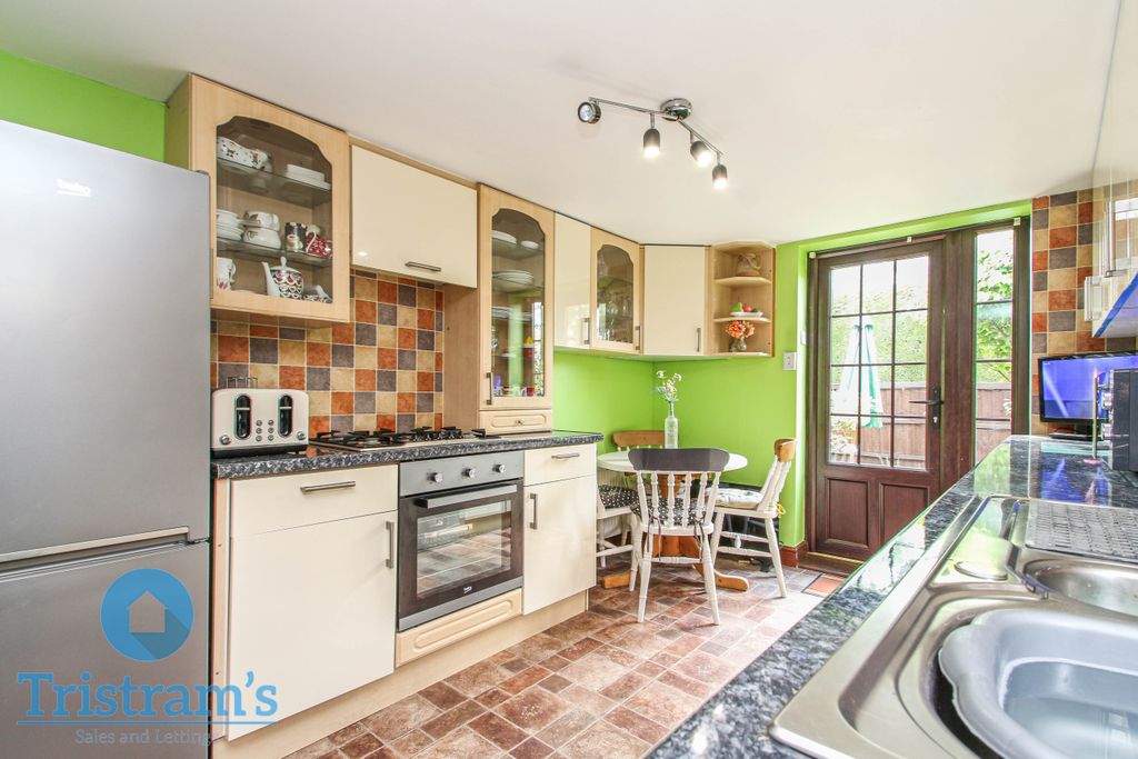 Property photo 3 of 20 Img_9097
