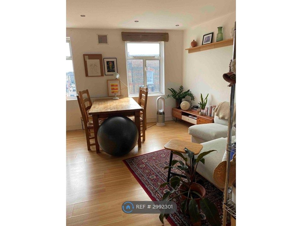Property photo 3 of 12 Open Plan