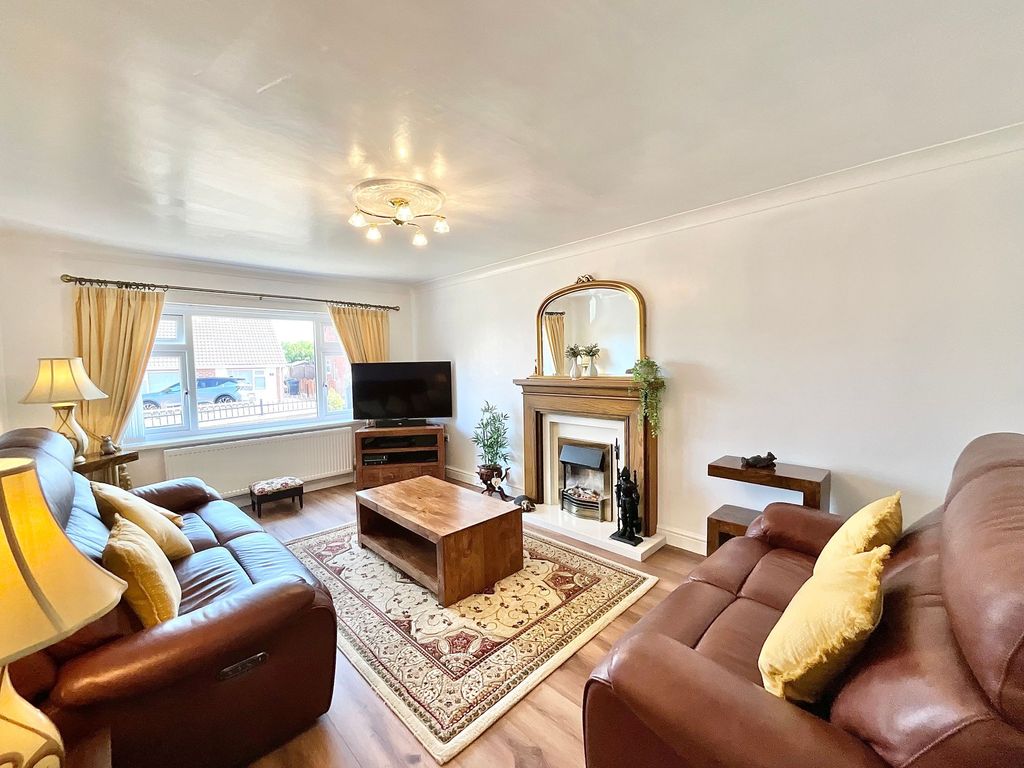 Property photo 3 of 29
