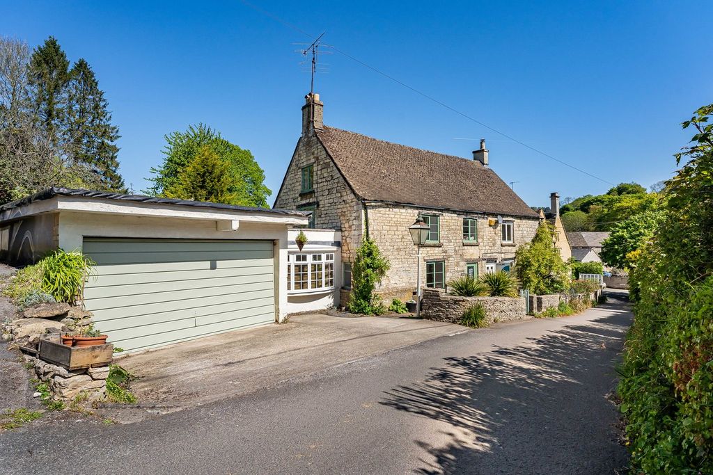 Property photo 1 of 30