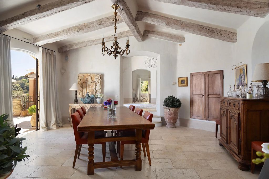 Property photo 3 of 37