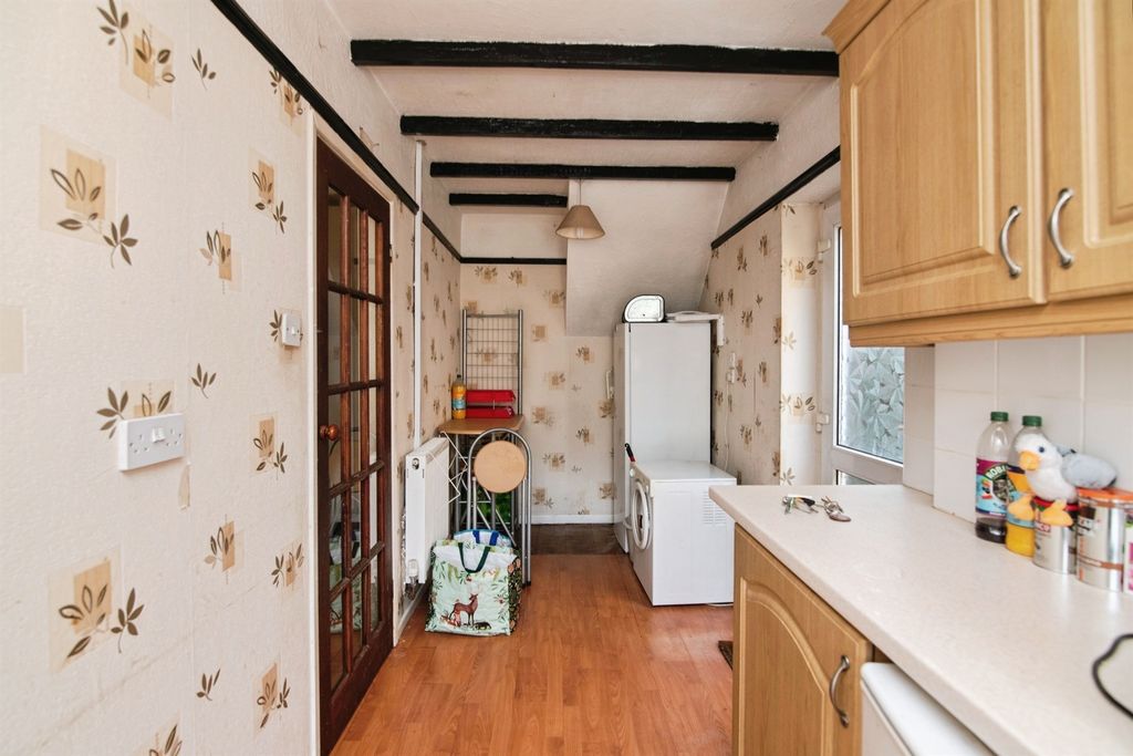 Property photo 3 of 14