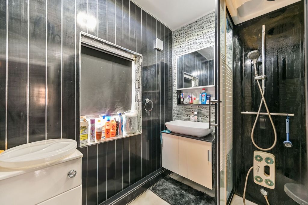 Additional image 14 of 5 bed semi-detached house for saleWestbourne Road, Feltham TW13
