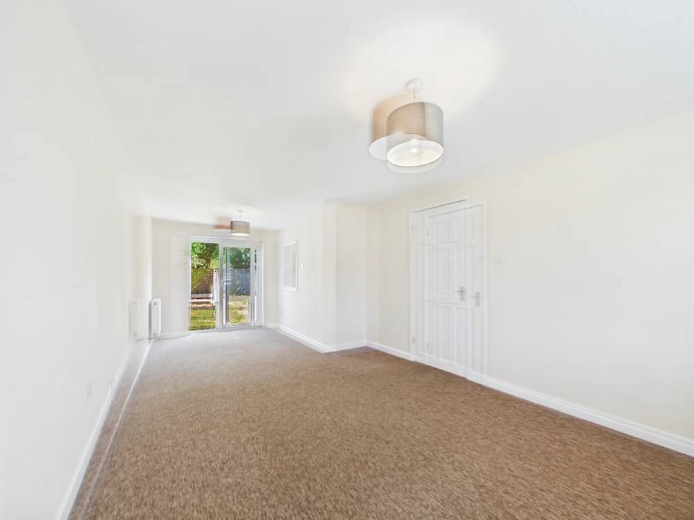 Property photo 3 of 15 Giraffe360-Still002