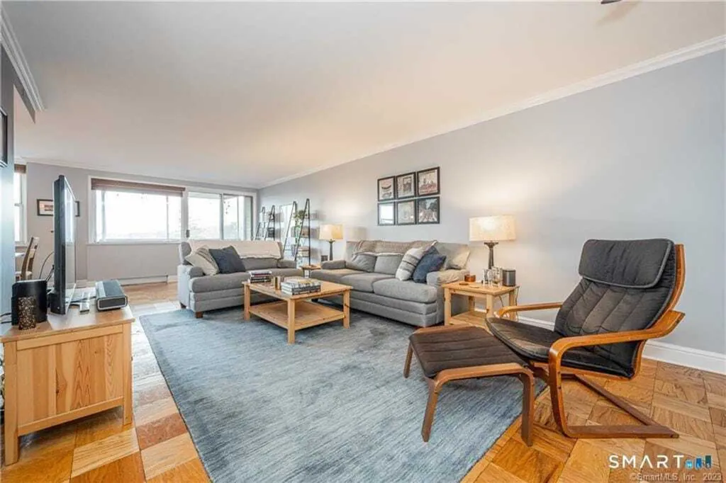 Property photo 3 of 18 <Alttext/>