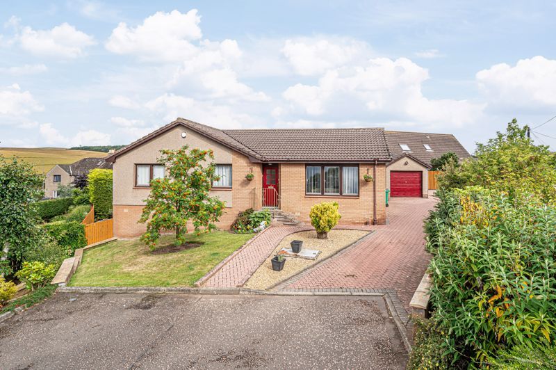 Property photo 1 of 40 External