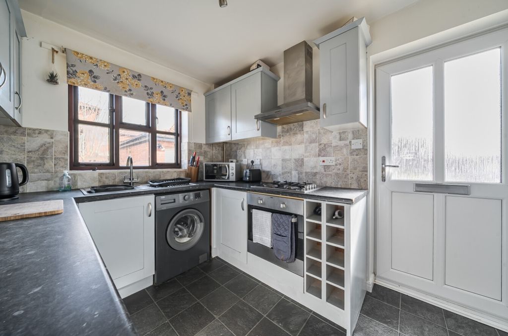 Property photo 3 of 10 1425429-5-69B01E7ee7978