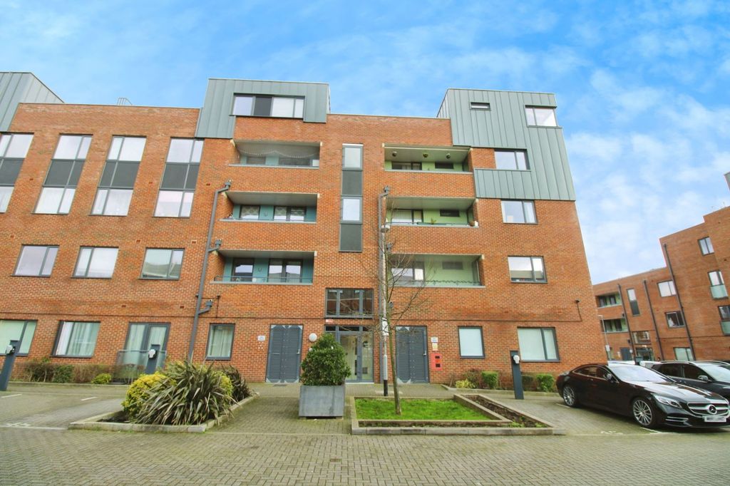 Property photo 1 of 6