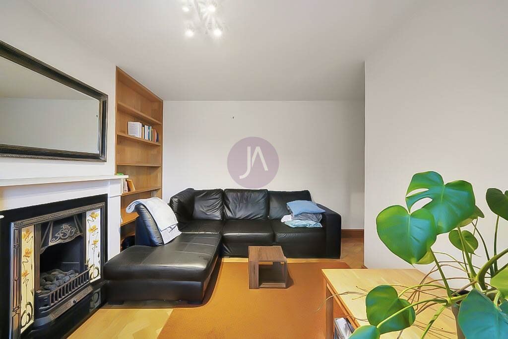 Property photo 3 of 13 Picture No. 25