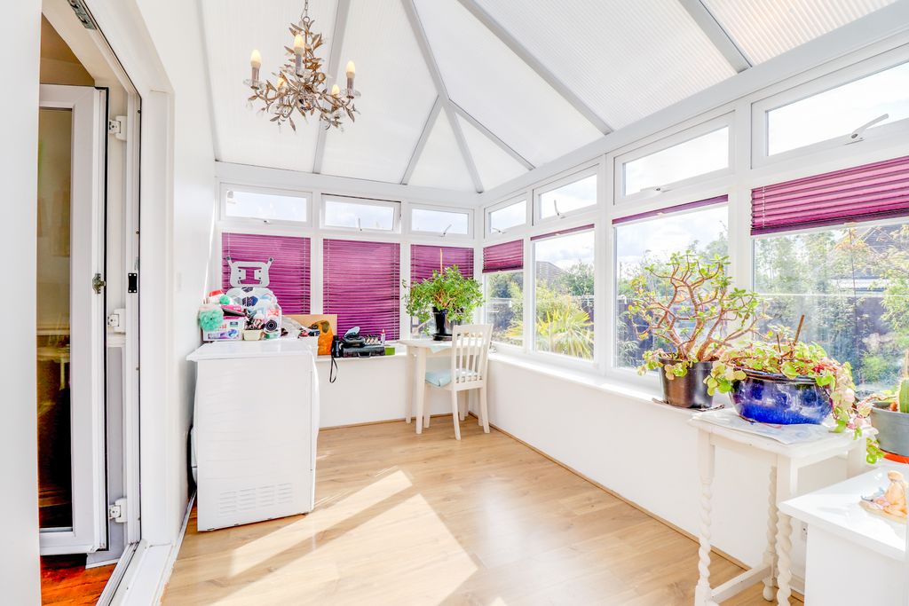Property photo 3 of 17 Img_4741-Img_4743