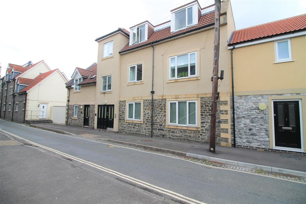 Property photo 1 of 5 Front External.Jpg