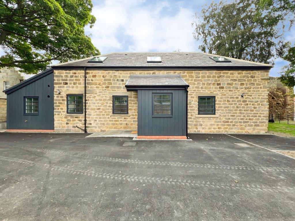 Property photo 3 of 33 Photo 21