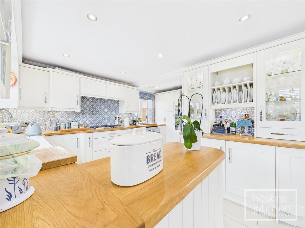 Property photo 3 of 43 Kitchen/Diner