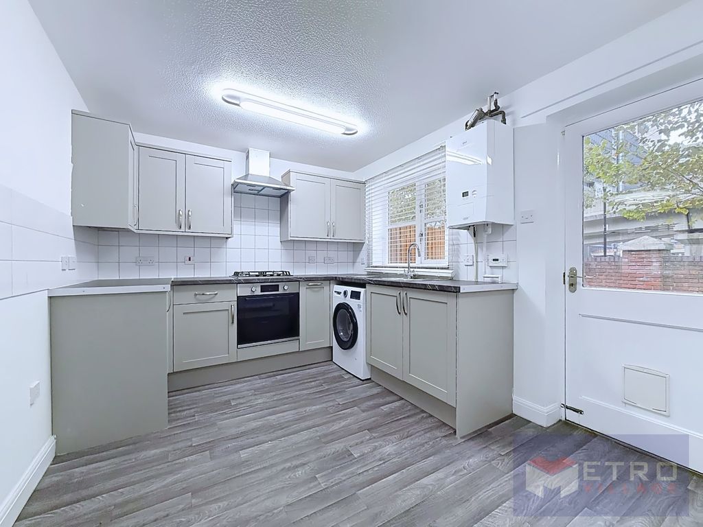 Property photo 1 of 8 Picture No. 01