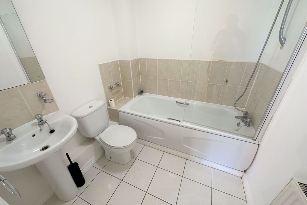 Property photo 3 of 11 Photo 15