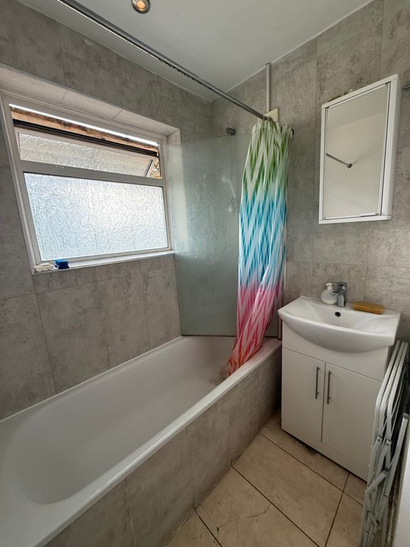 Property photo 2 of 3