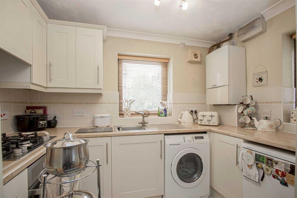 Property photo 3 of 13