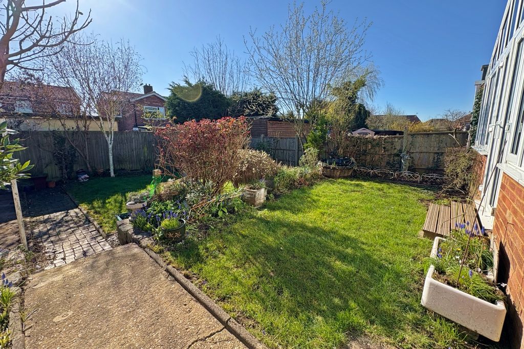 Property photo 2 of 16 4608474