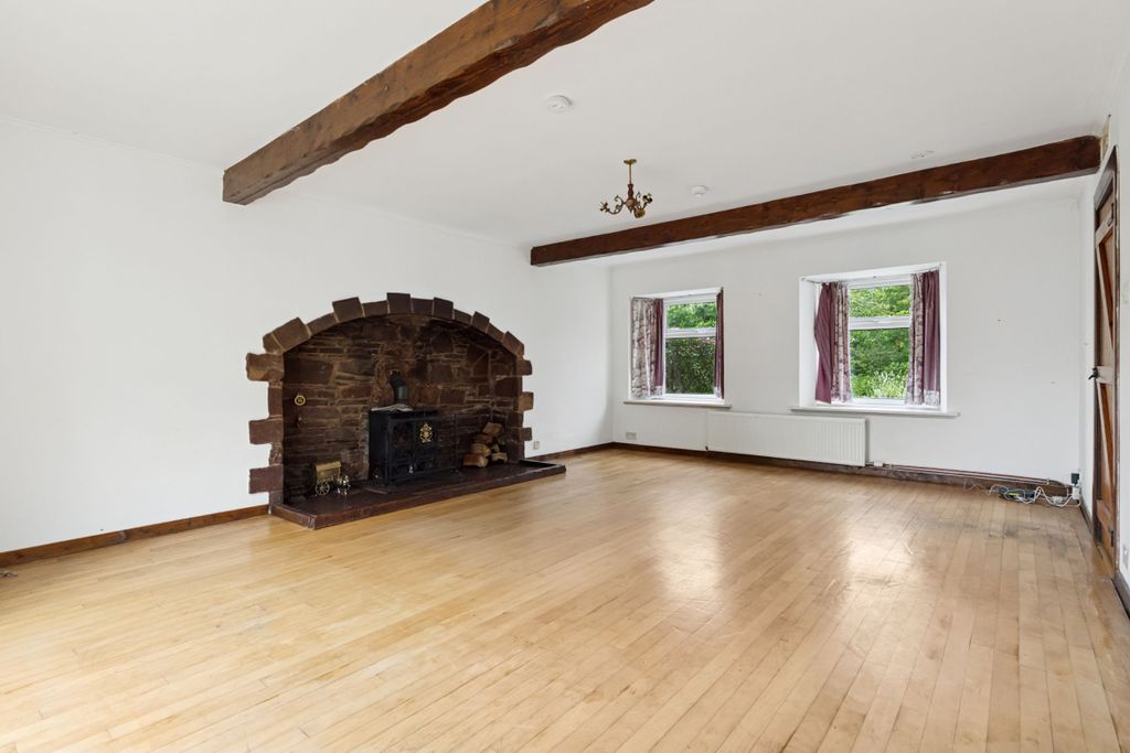 Property photo 3 of 25