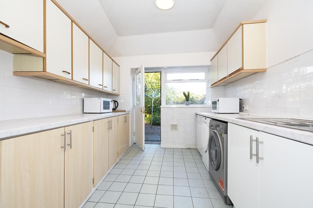 Additional image 9 of 7 bed semi-detached house to rent302 Great Western Road, Aberdeen AB10