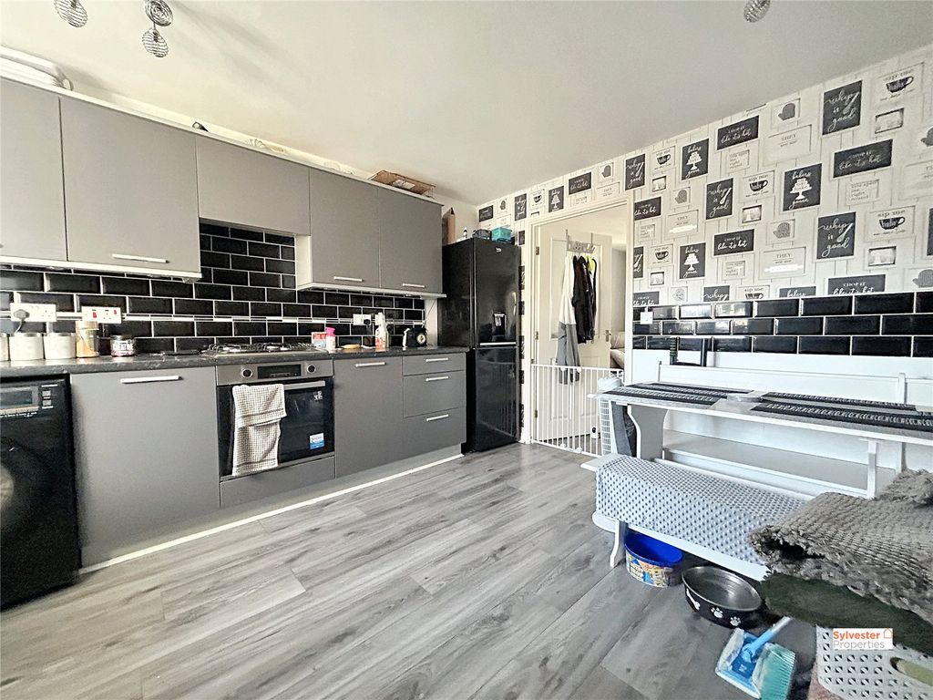 Property photo 2 of 12 Picture No. 07