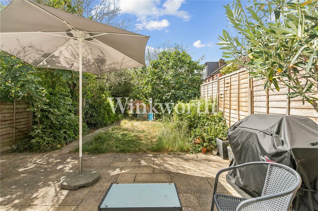 Property photo 3 of 17 Picture No. 27