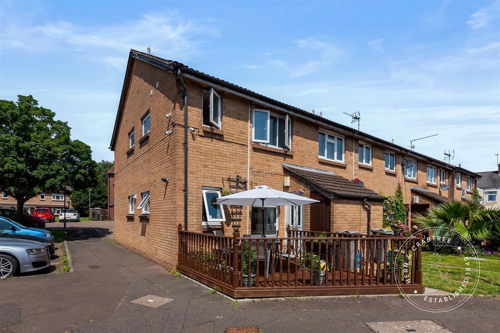Property photo 1 of 14 Limeslade-Close-43.Jpg