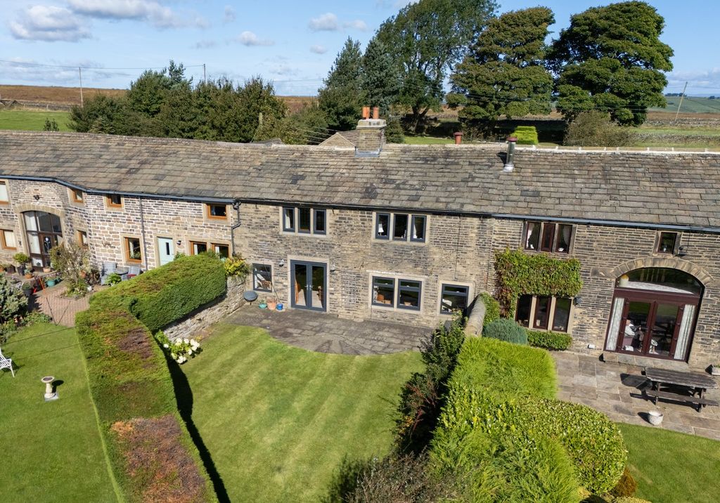 Property photo 1 of 33